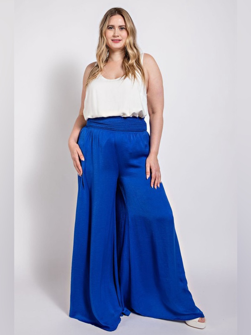💚 3942. Blue Smocked Waist Palazzo Pants
